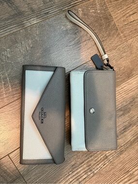 Coach Two-Piece two toned grey Wallet and Wristlet Set